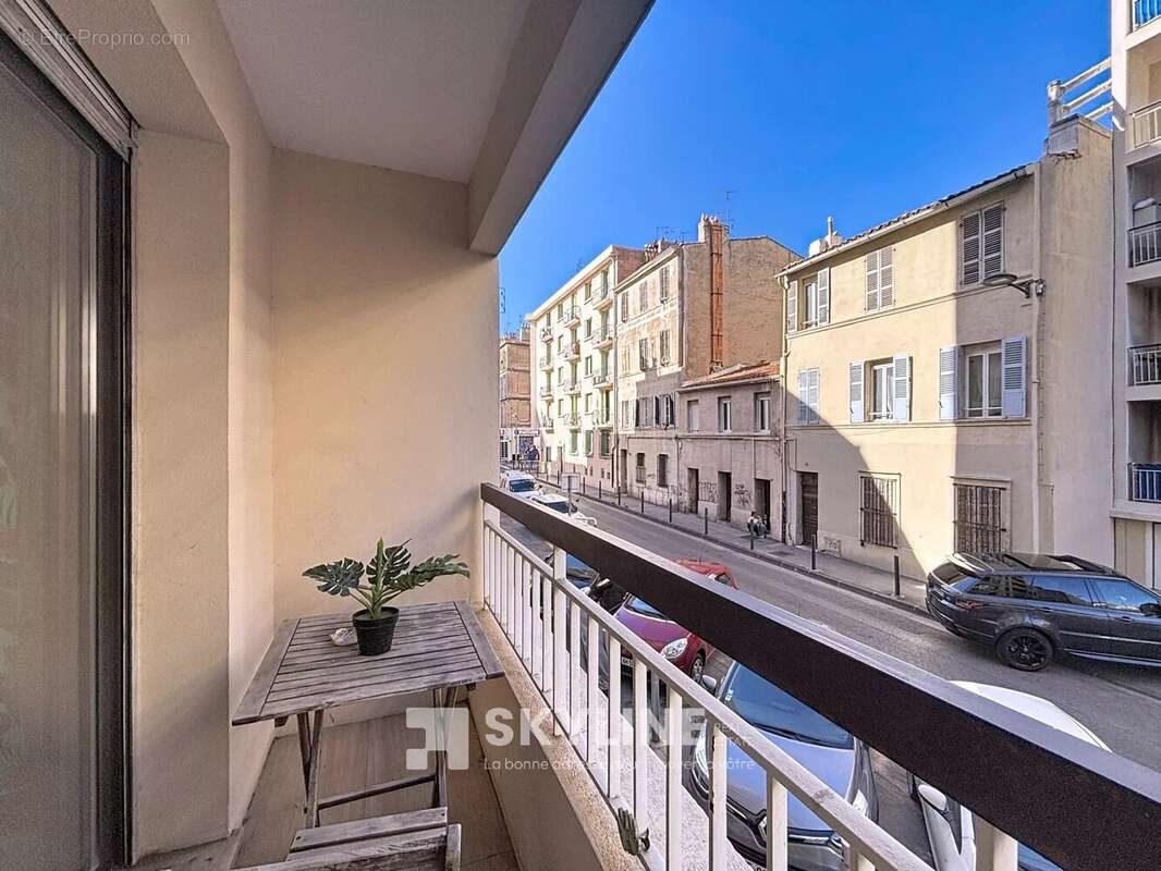 Appartement à MARSEILLE-5E