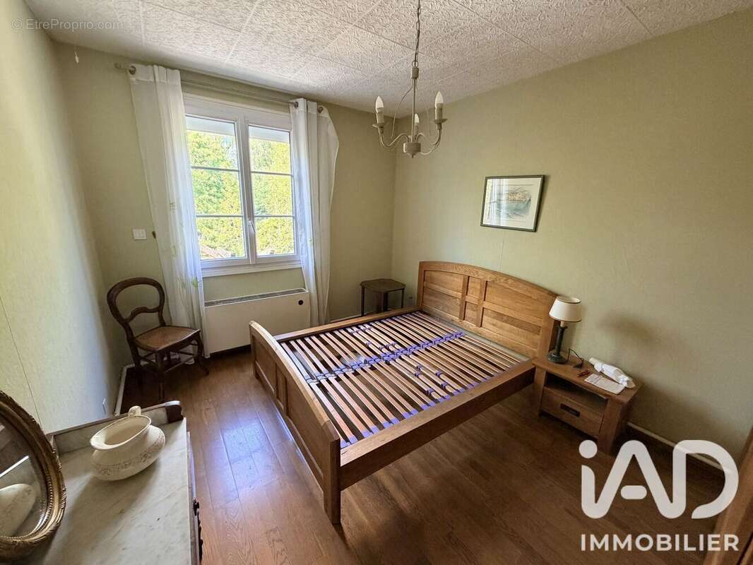 Maison 127 m² à Rouilly  - photo 8