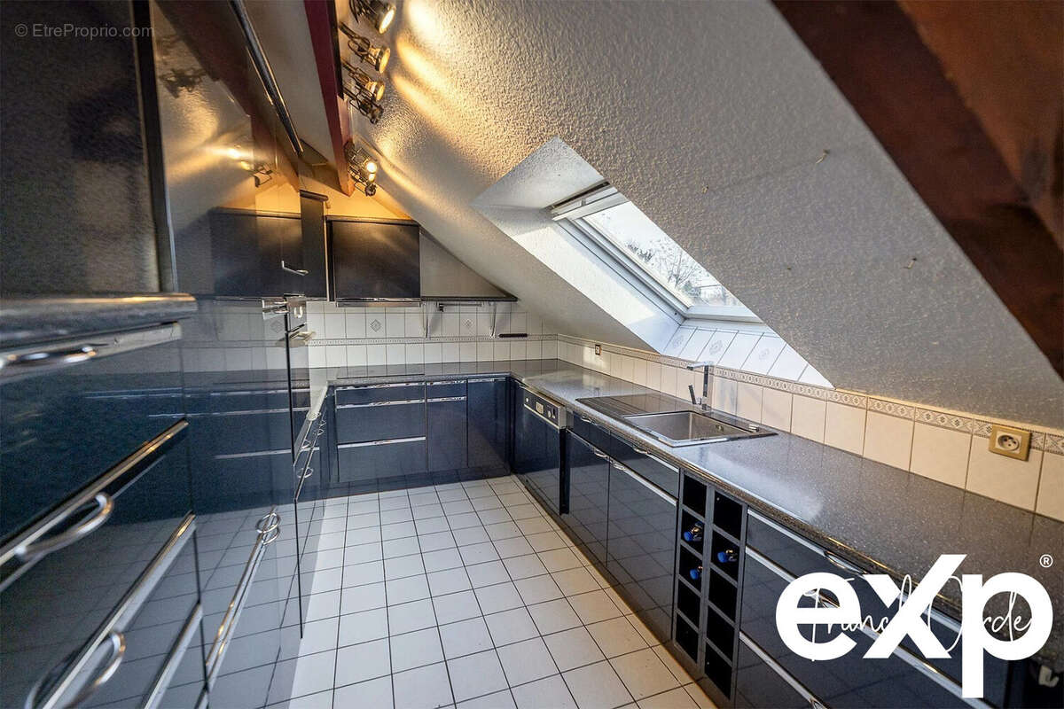 Appartement à MONT-SAINT-AIGNAN