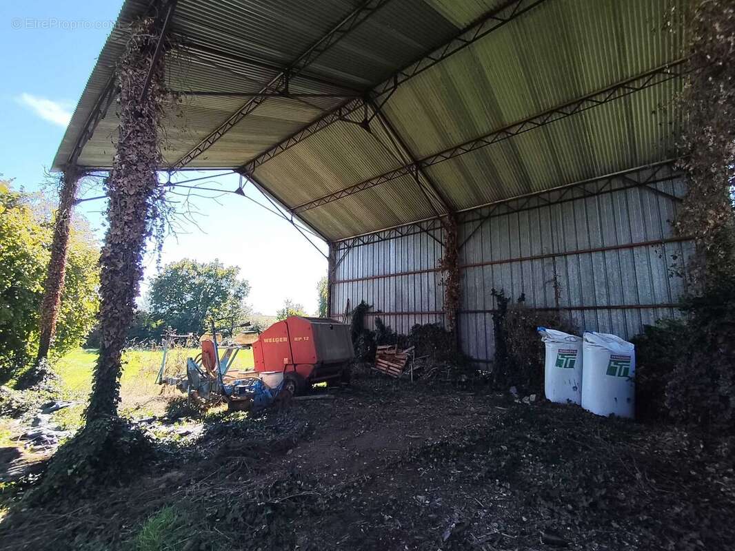 Maison à CHASSENEUIL-SUR-BONNIEURE