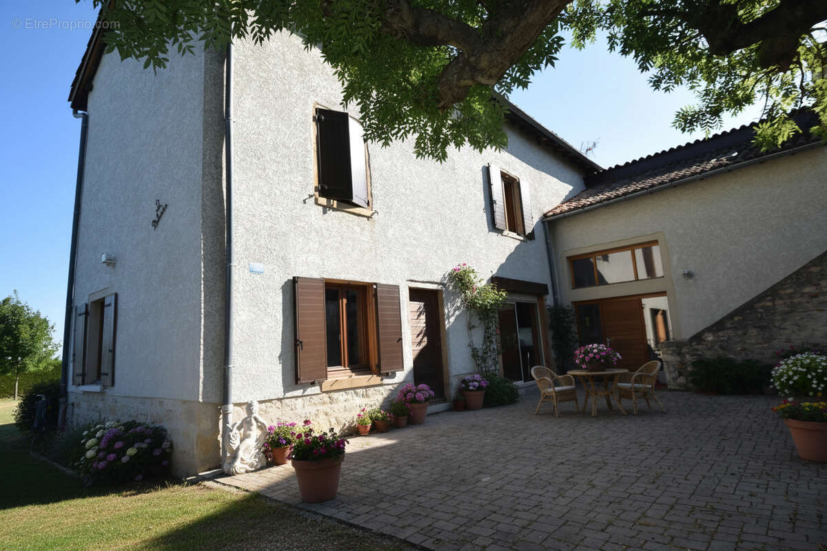 Maison à MARCILLY-D'AZERGUES