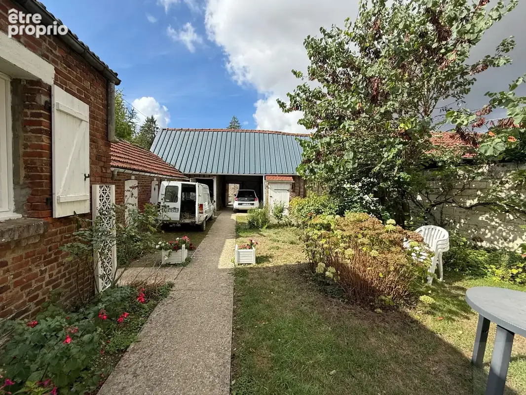 Becquigny - ancien corps de ferme - maison - dependances - jardin - vivable de plain pied - photo 8