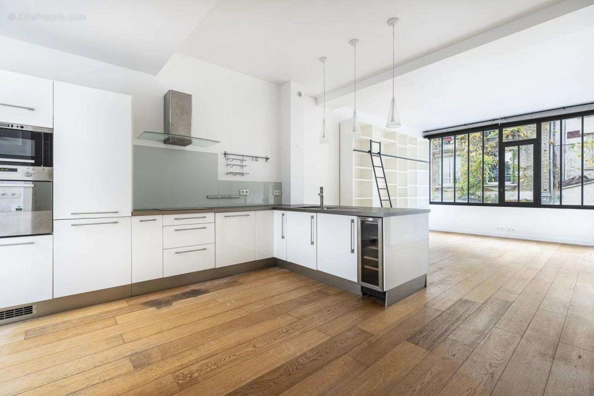 Appartement à PARIS-19E