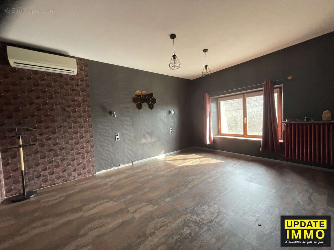 Maison 303 m² à Jesonville  - photo 7