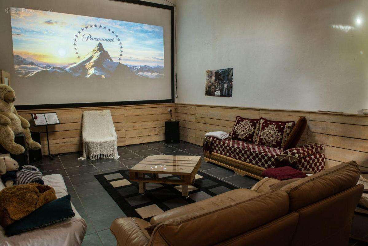 Maison à SAINT-PIERRE-D'AURILLAC