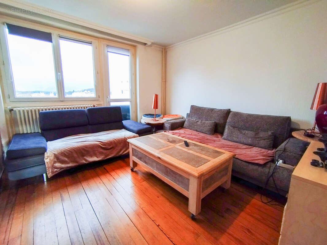 Appartement à SAINT-ETIENNE