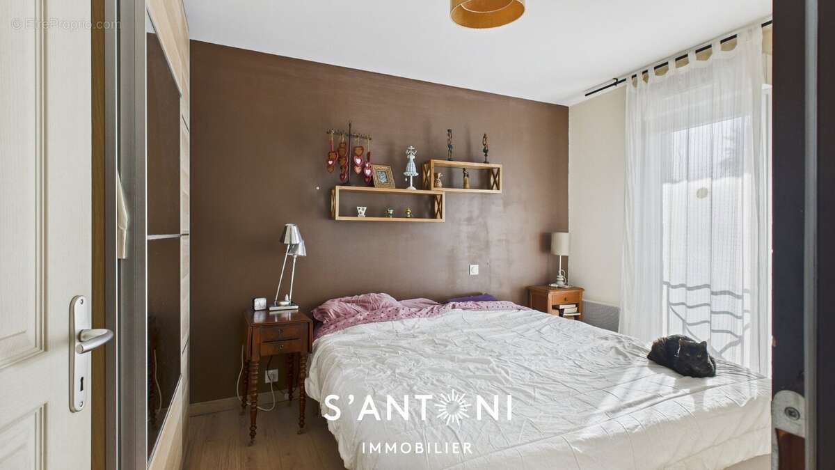 Maison à VILLENEUVE-LES-BEZIERS