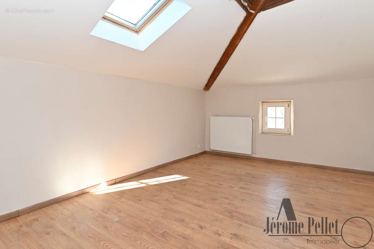 Maison à TERNAY