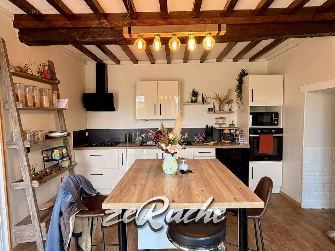 Longère 143 m² – 5 chambres – Dépendance – Terrain 843 m² – Secteur Bayeux - photo 2