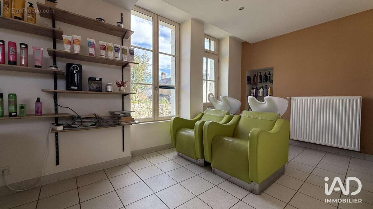 Photo 5 - Commerce à LE VIEIL-BAUGE