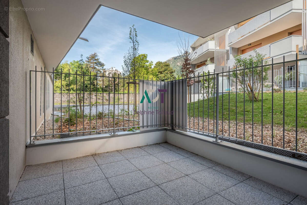 Appartement à MEYLAN