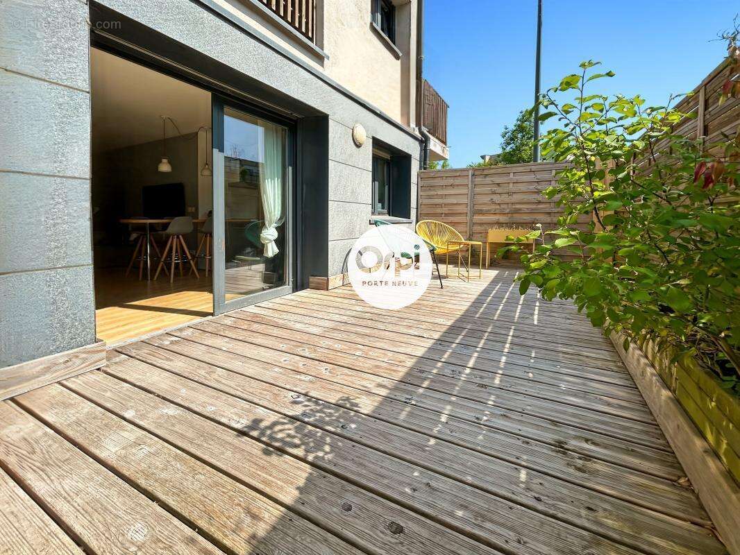 Appartement à SAINT-MARTIN-BOULOGNE