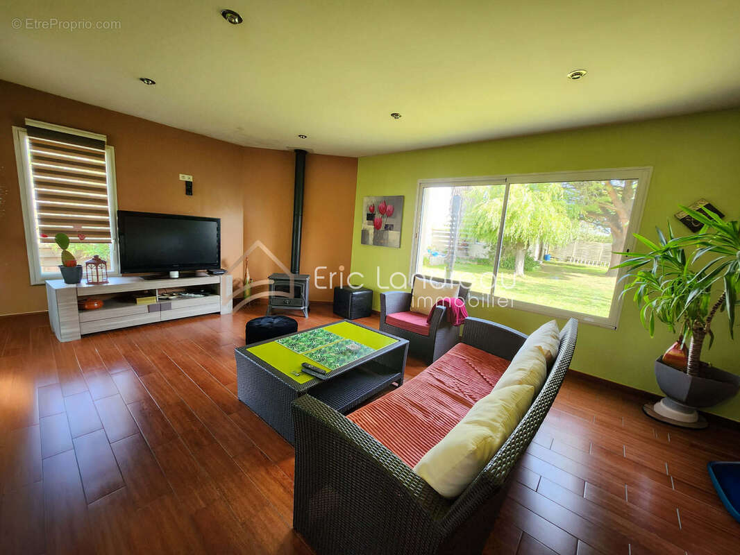 Maison 6 pieces 163 m2 _ olonne sur mer - photo 5