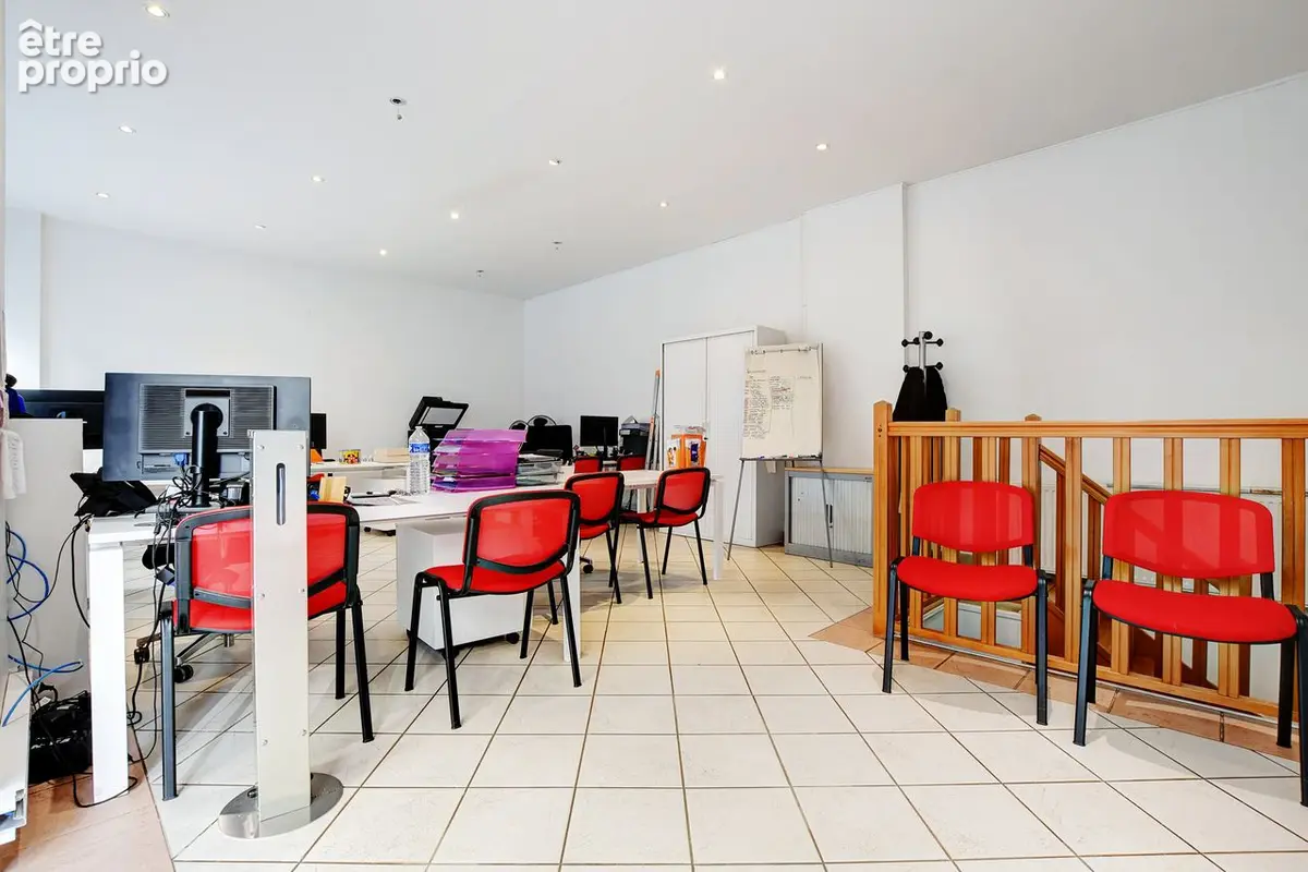 Local commercial Paris 97 m2 - photo 6