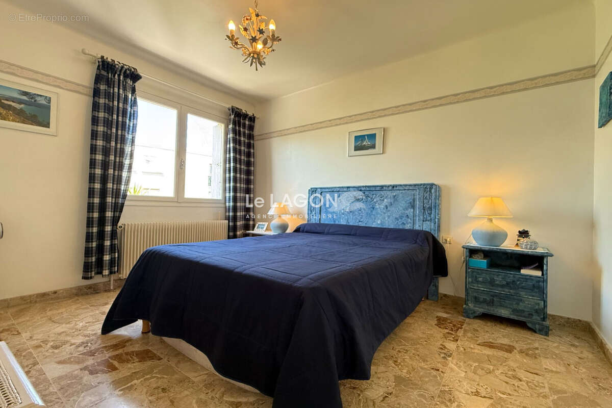 Maison 140 m² à Saint-Cyprien  - photo 7