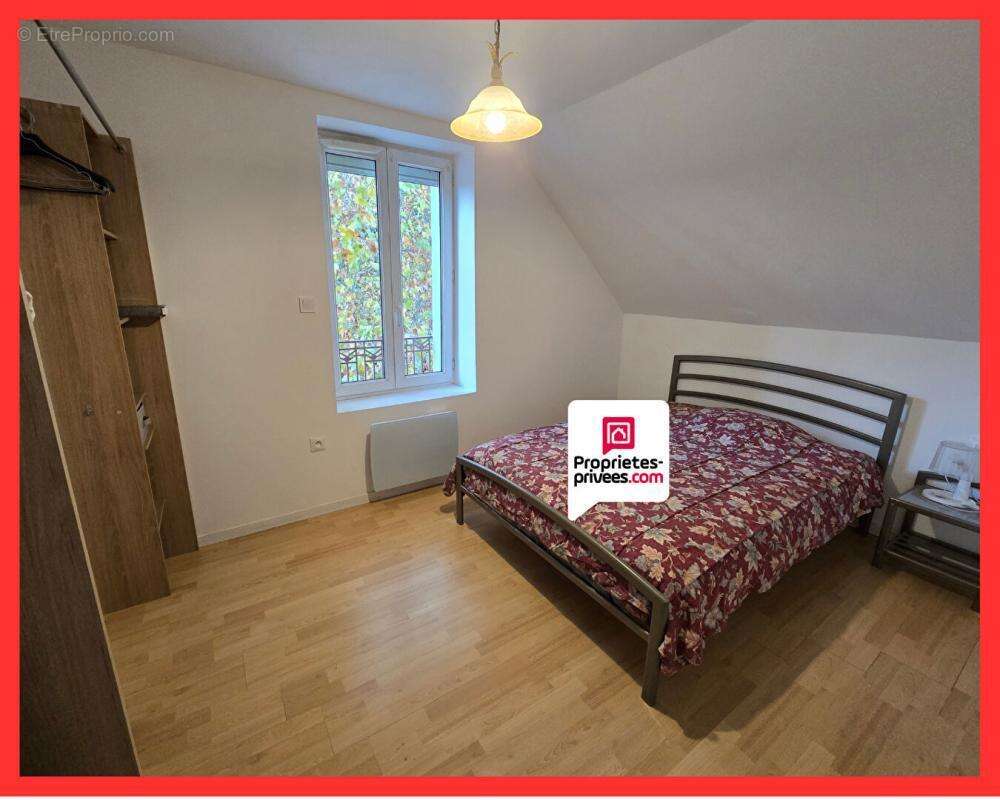 Appartement à SAULX-LES-CHARTREUX