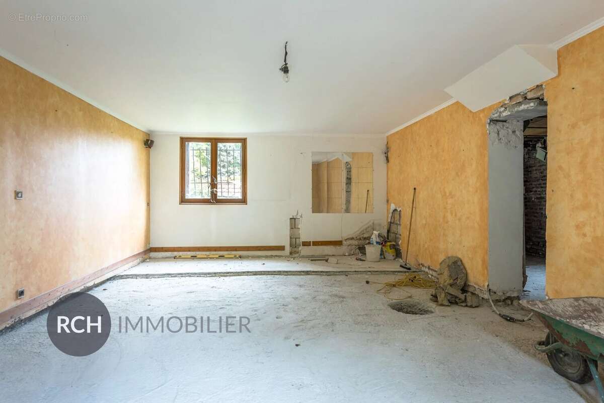 Maison à MONTFORT-L'AMAURY