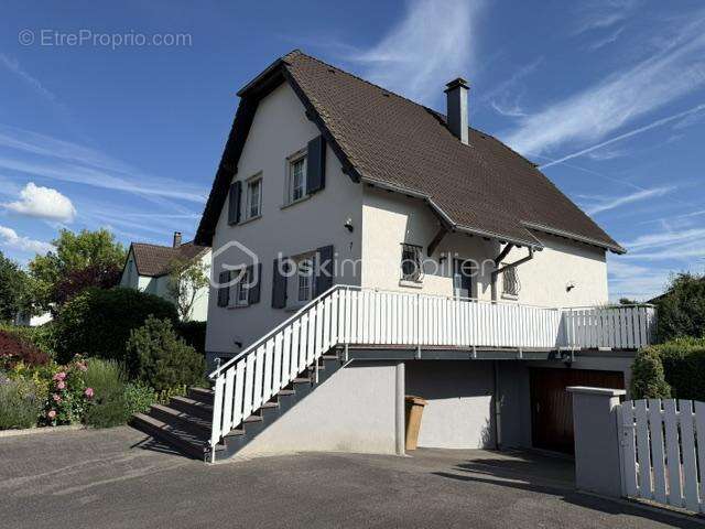COUP DE CŒUR À KEMBS – Maison familiale avec grande terrasse - photo 2