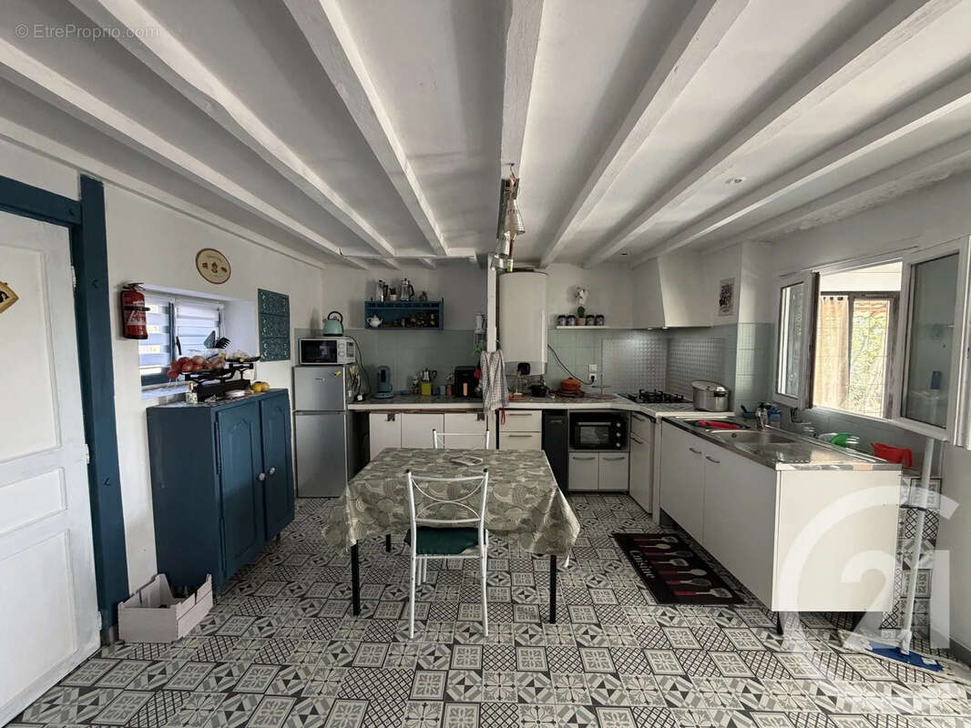 Maison 110 m² à Saint-Hilaire-La-Gravelle  - photo 2