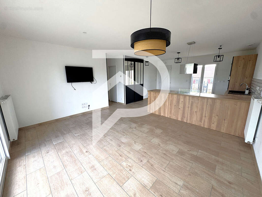 Maison à BAILLEAU-L&#039;EVEQUE