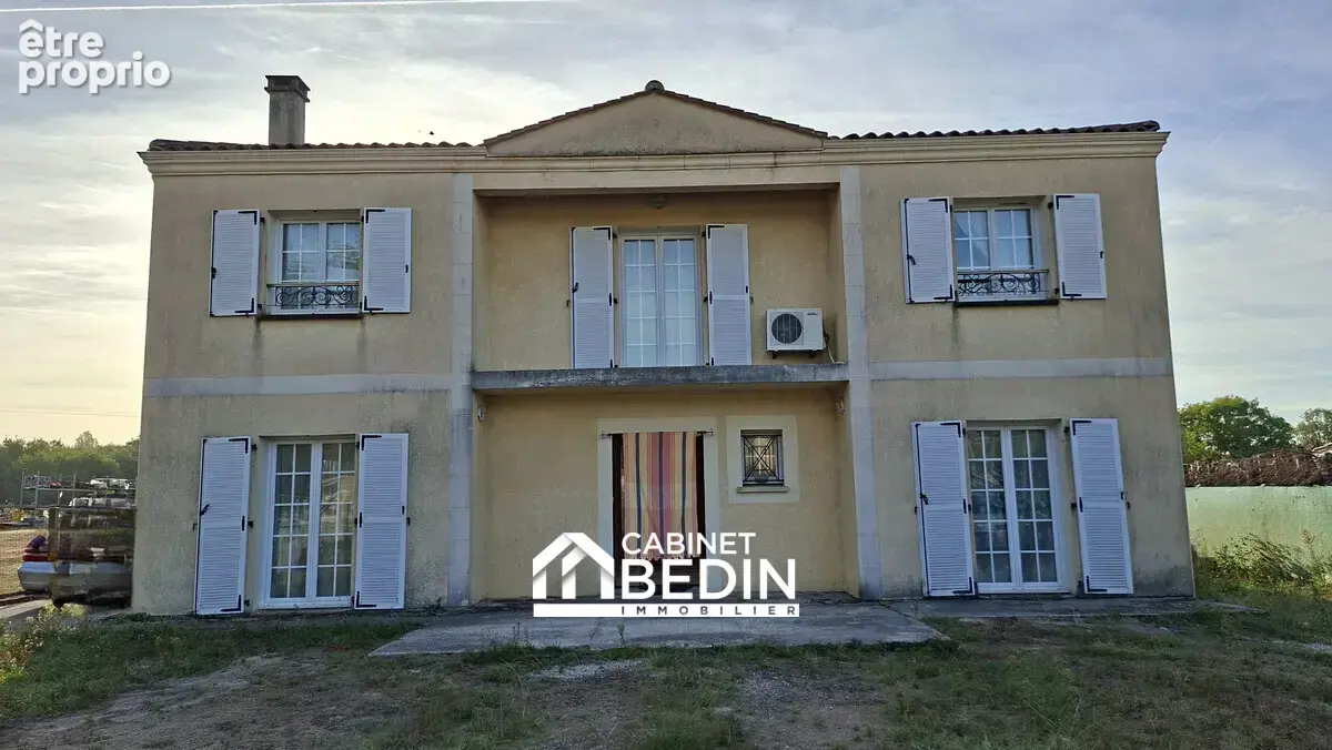 Photo Maison à Saint-Andre-De-Cubzac au prix de 328 200€