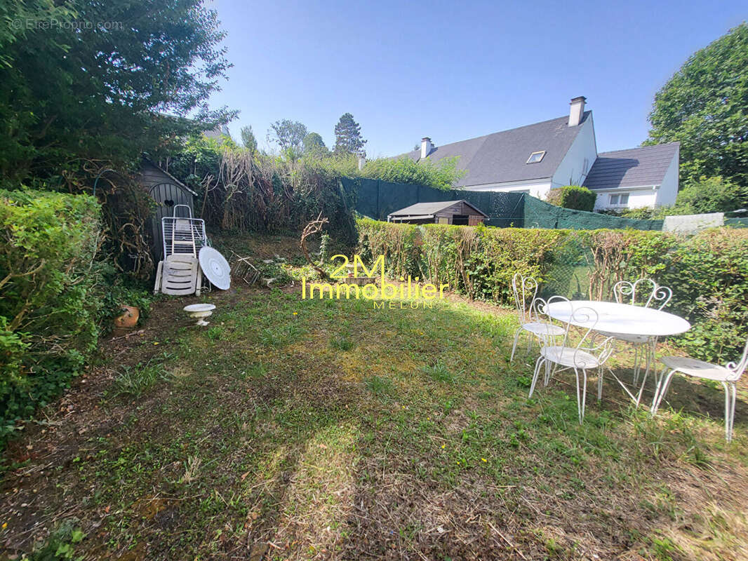 Maison à VERT-SAINT-DENIS