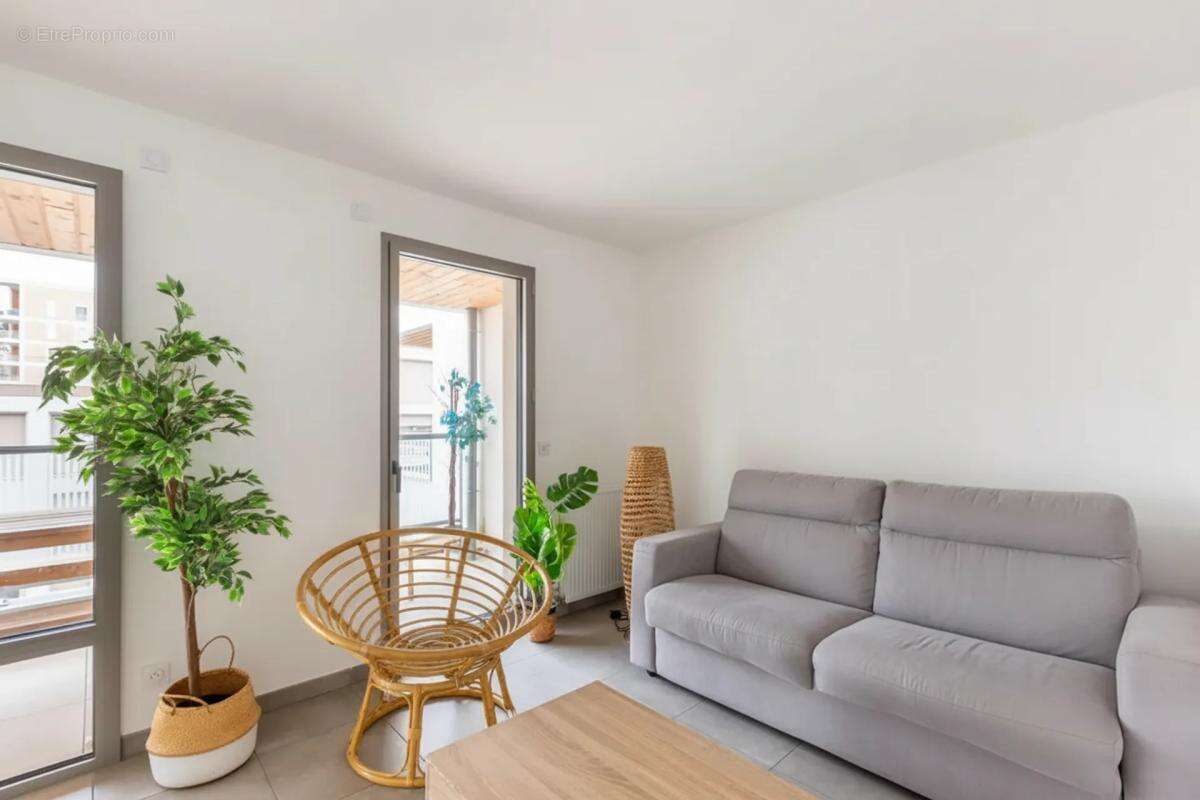 Appartement à BRON