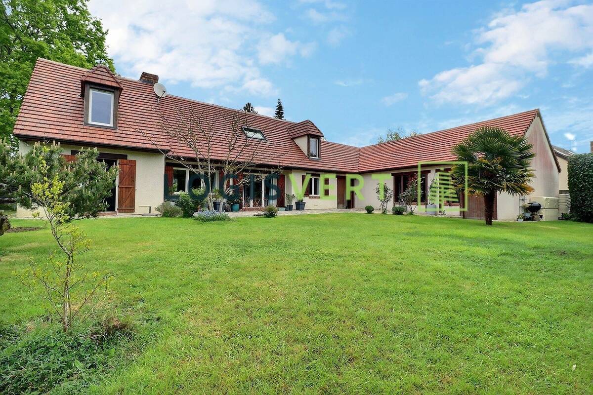 Maison à MAGNY-LES-HAMEAUX