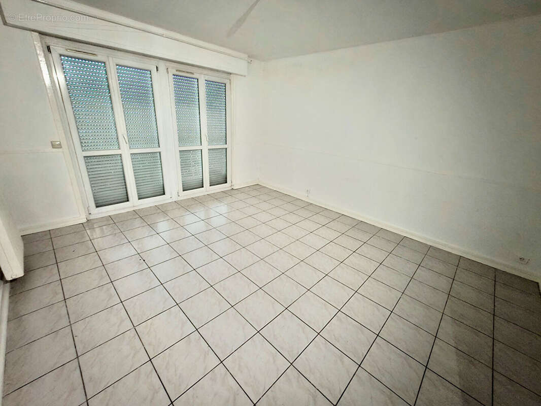 Appartement à SAINT-ANDRE-LES-VERGERS