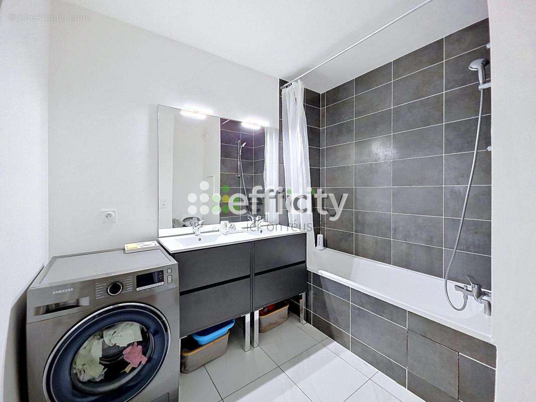 Appartement à LE PLESSIS-TREVISE