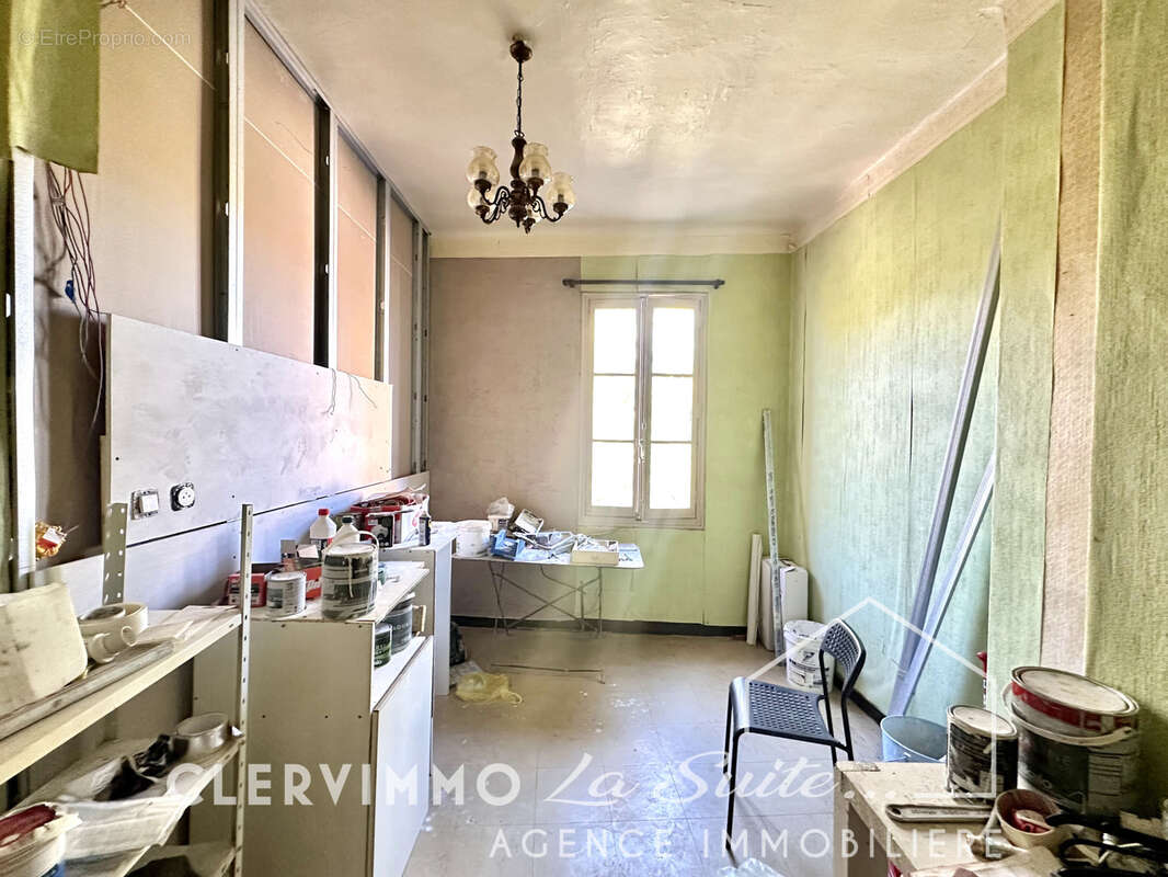 Appartement à MARSEILLE-11E