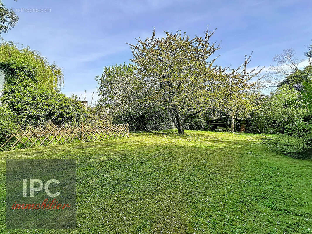 Maison à SAINT-DENIS