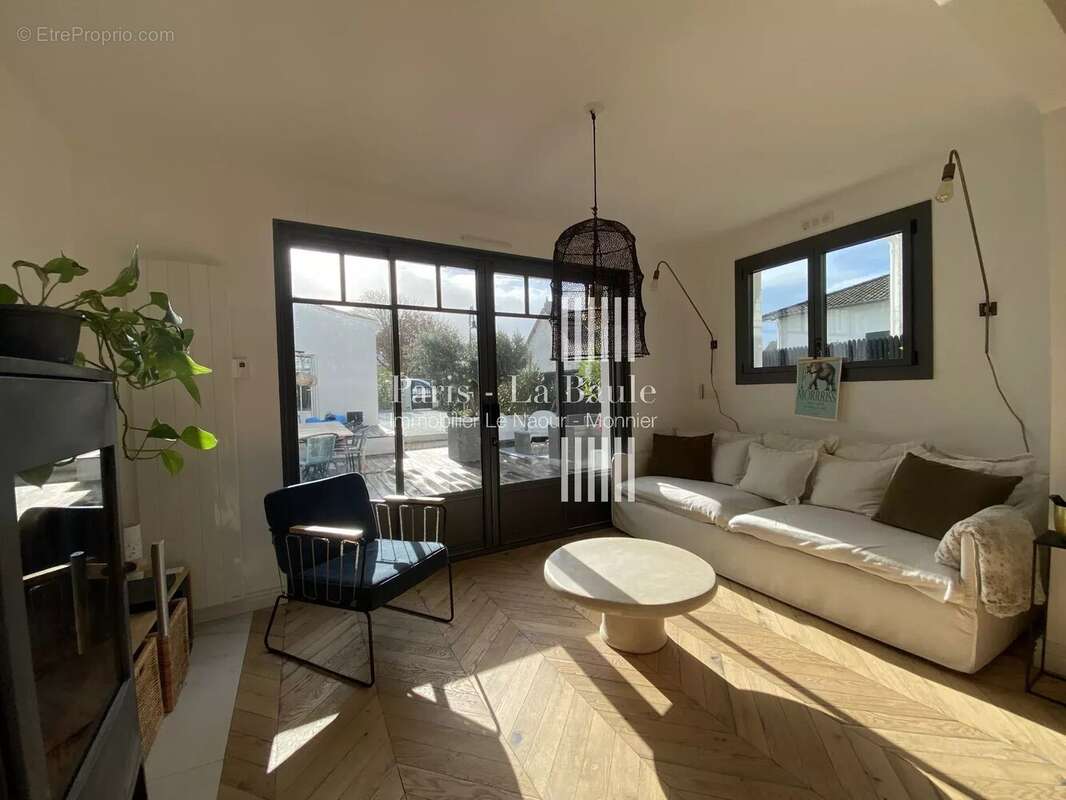 Le Pouliguen centre, maison rénovée de 5 pièces - photo 3