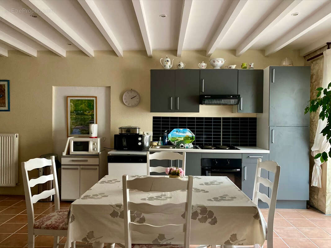 Maison à SAINT-EMILION