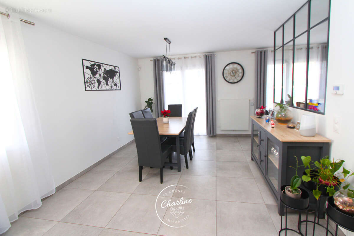 Maison à AMANVILLERS