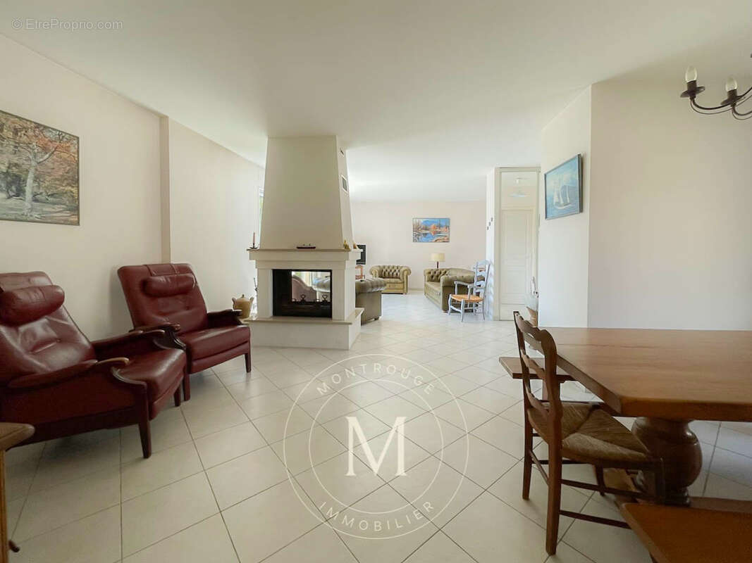 Maison de 120m² à Misy-sur-Yonne - 1460m² de terrain - photo 6