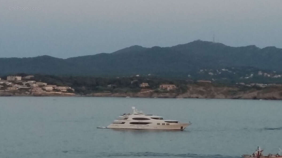 Appartement à SIX-FOURS-LES-PLAGES