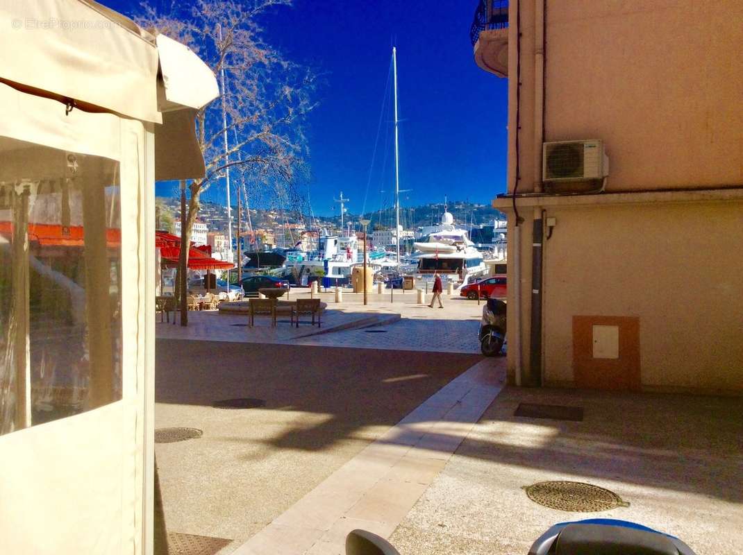 Commerce à CANNES