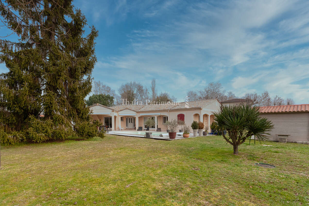 Maison à SADIRAC