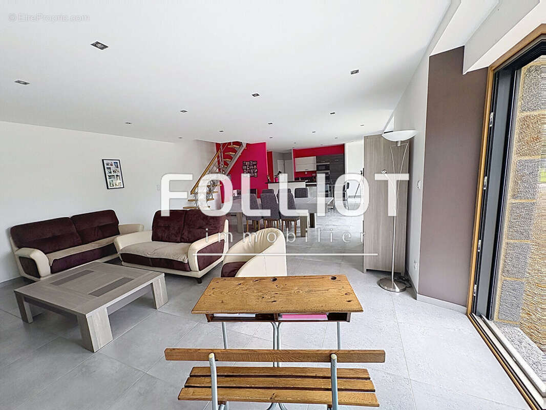 Longère de grand standing à vendre à Melle (35420) - photo 5