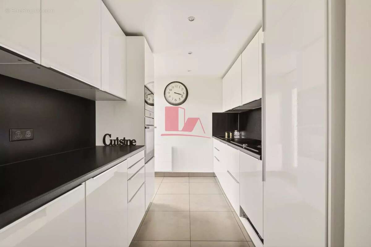 Appartement à ISSY-LES-MOULINEAUX
