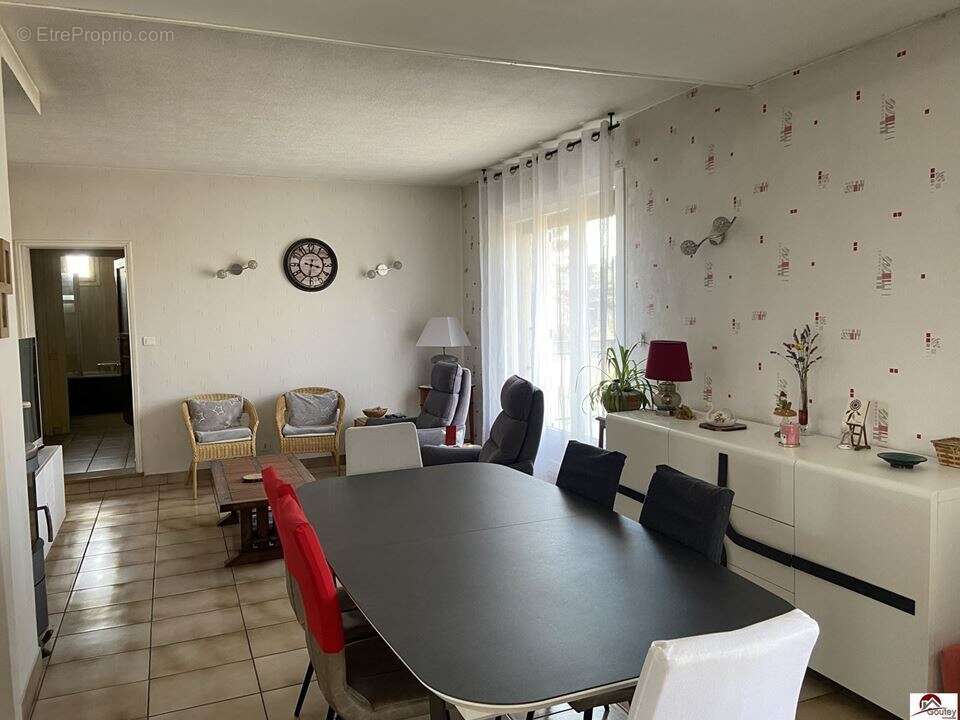 Maison 140 m² à Riorges  - photo 7
