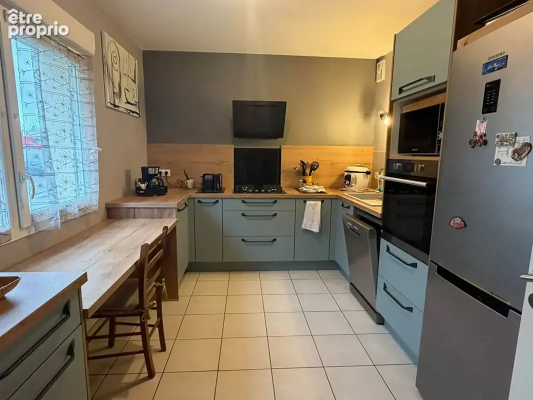 HAUTE VIENNE - Charmante maison de ville avec 3 chambres, jardin et garage au coeur de Nantiat - photo 4