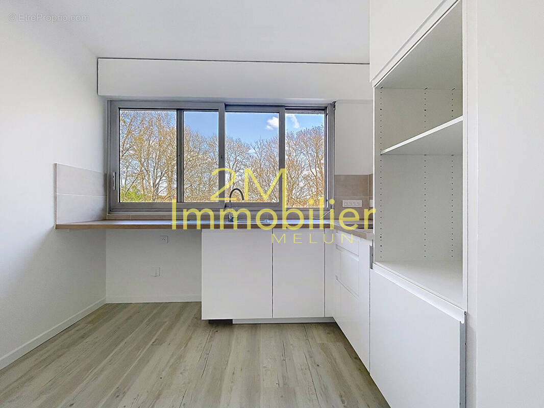 Appartement à VAUX-LE-PENIL