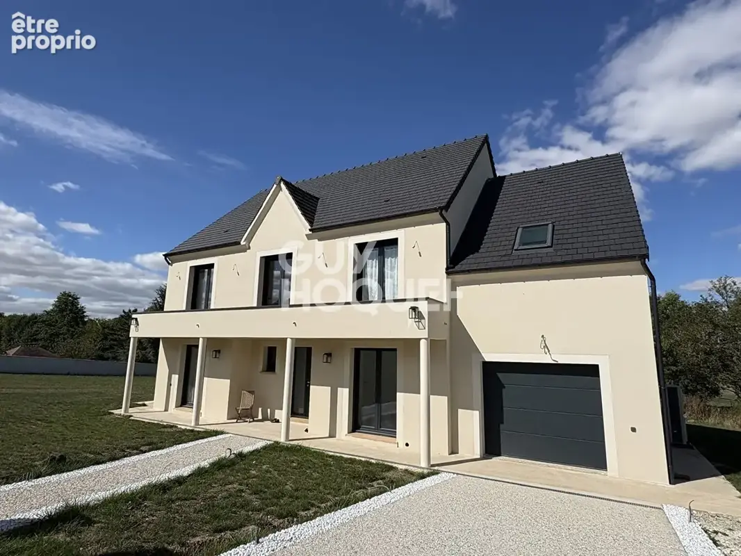 Photo Maison à Verneuil-Sur-Avre au prix de 355 000€