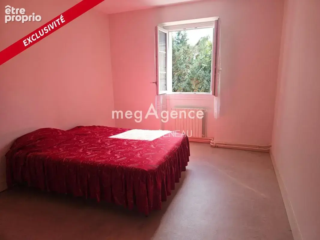 Belle longere avec 250 m² de dependances - photo 8