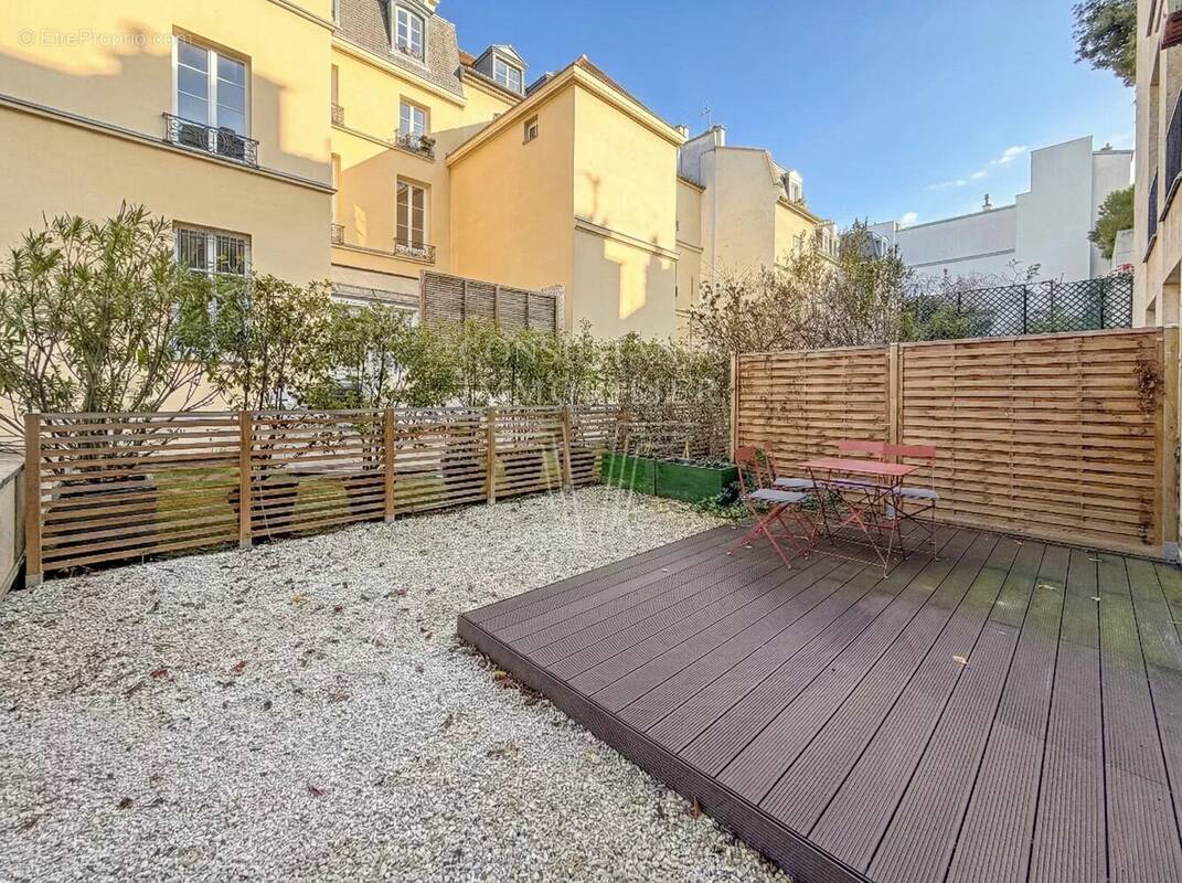 Appartement à PARIS-3E