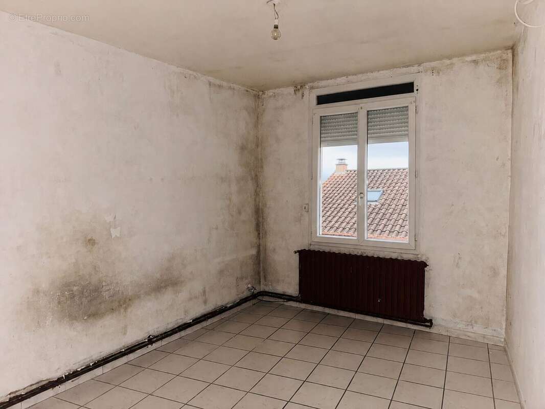 Appartement 90 m² à Saint-Donat-Sur-L'herbasse  - photo 8