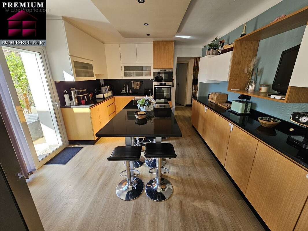 Maison à SAINT-ESTEVE