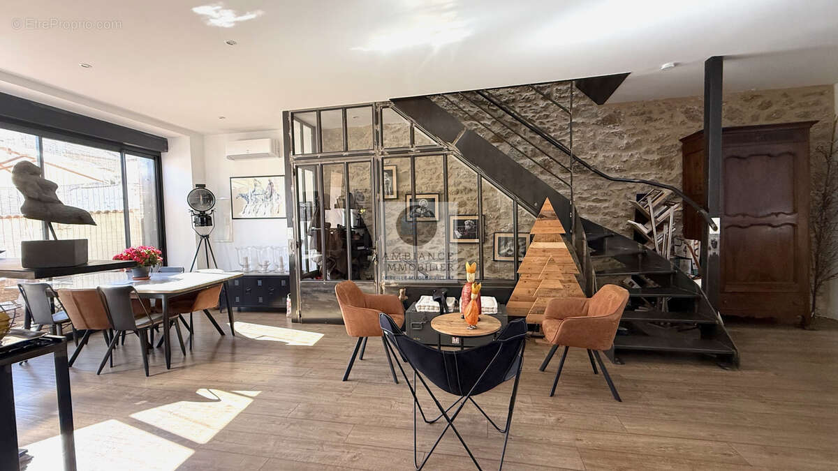 Appartement à TOURNON-SUR-RHONE